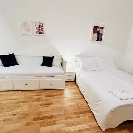 New Apartments Complex Prague Florenc Bagian luar foto