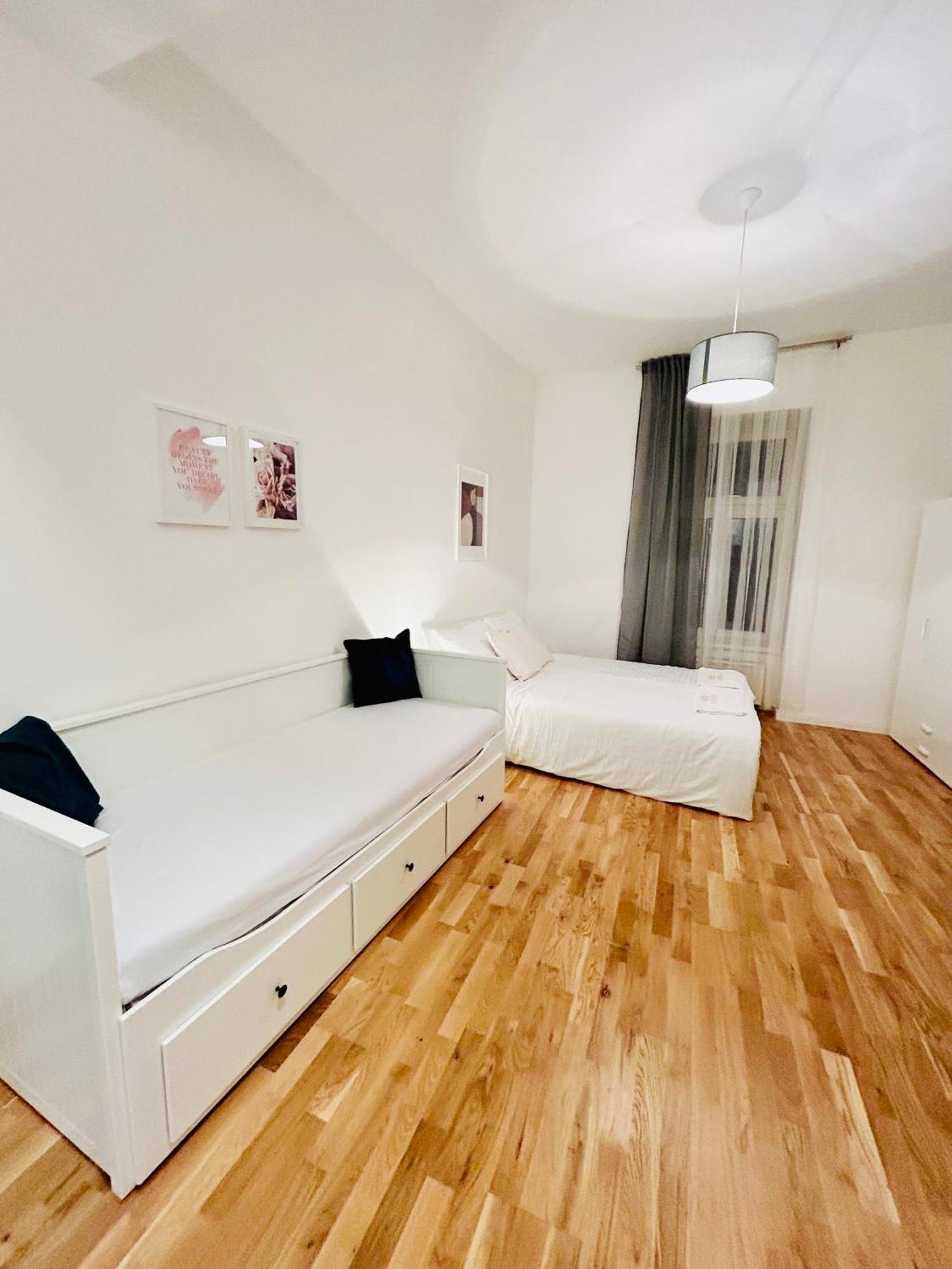 New Apartments Complex Prague Florenc Bagian luar foto